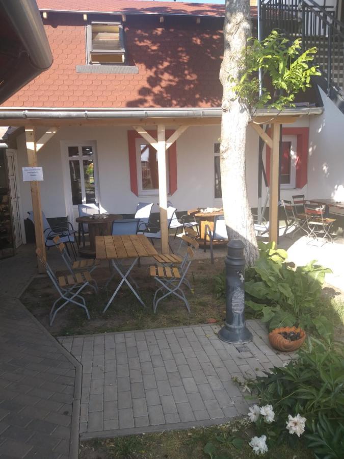 Bed and Breakfast Kérész Panzió à Martely Extérieur photo